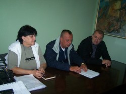 Potpisani ugovori o izradi kapija na šehidskim mezarjima u opštinama Rogatica i Novo Goražde