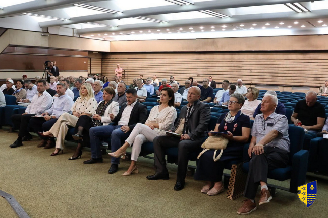Potpisan ugovor o finansijskoj podršci programu obilježavanja značajnih događaja i datuma u BPK Goražde
